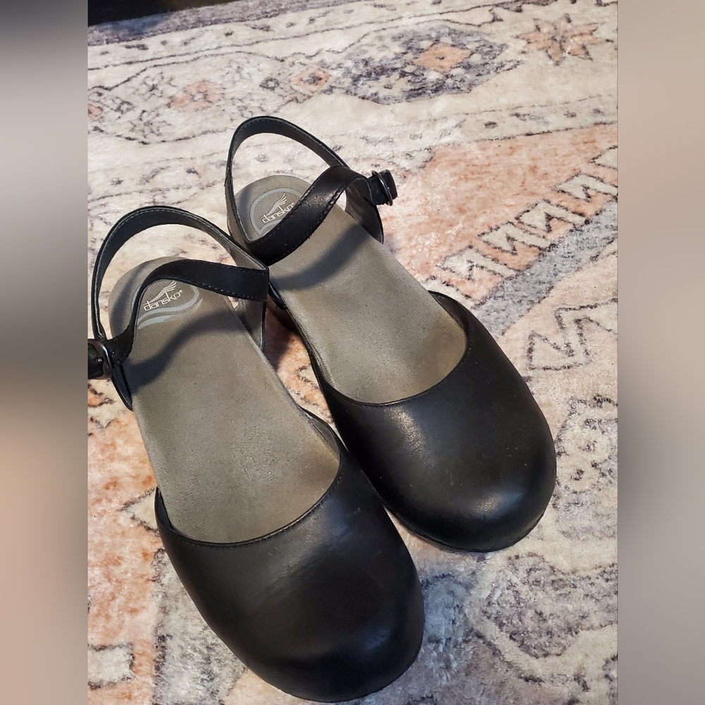 Dansko Sam Black Leather Clogs size 40
